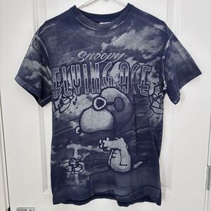 Peanuts | Snoopy the Flying Ace Men's Relaxed Graphic T-Shirt – Adult Size M